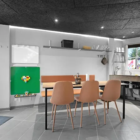 Ξενοδοχείο Rent A Holiday Apartment At Fun Art And Stay In A Mecca Of Art And Experiences! 